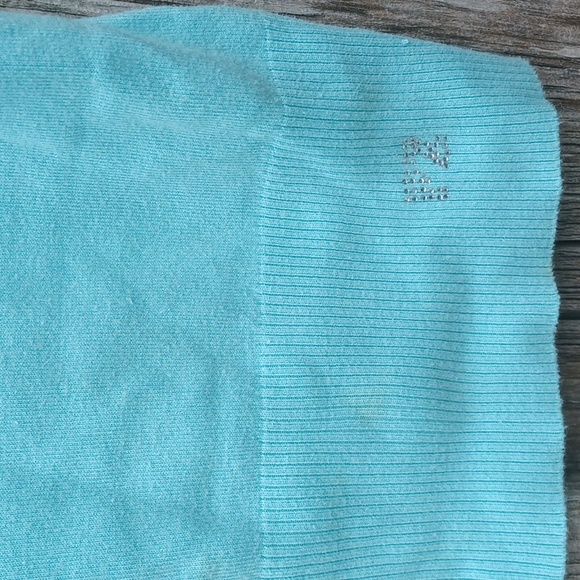 Point Zero summer sweater and SK Capris - Picture 7 of 12